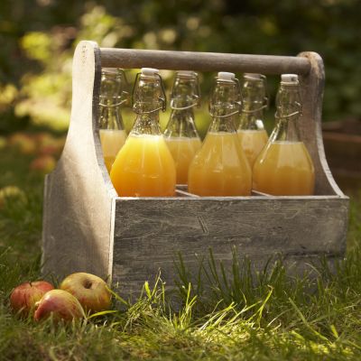 Traditional Bottle Caddy