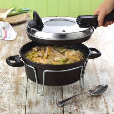 Standard Remoska&reg; Electric Cooker